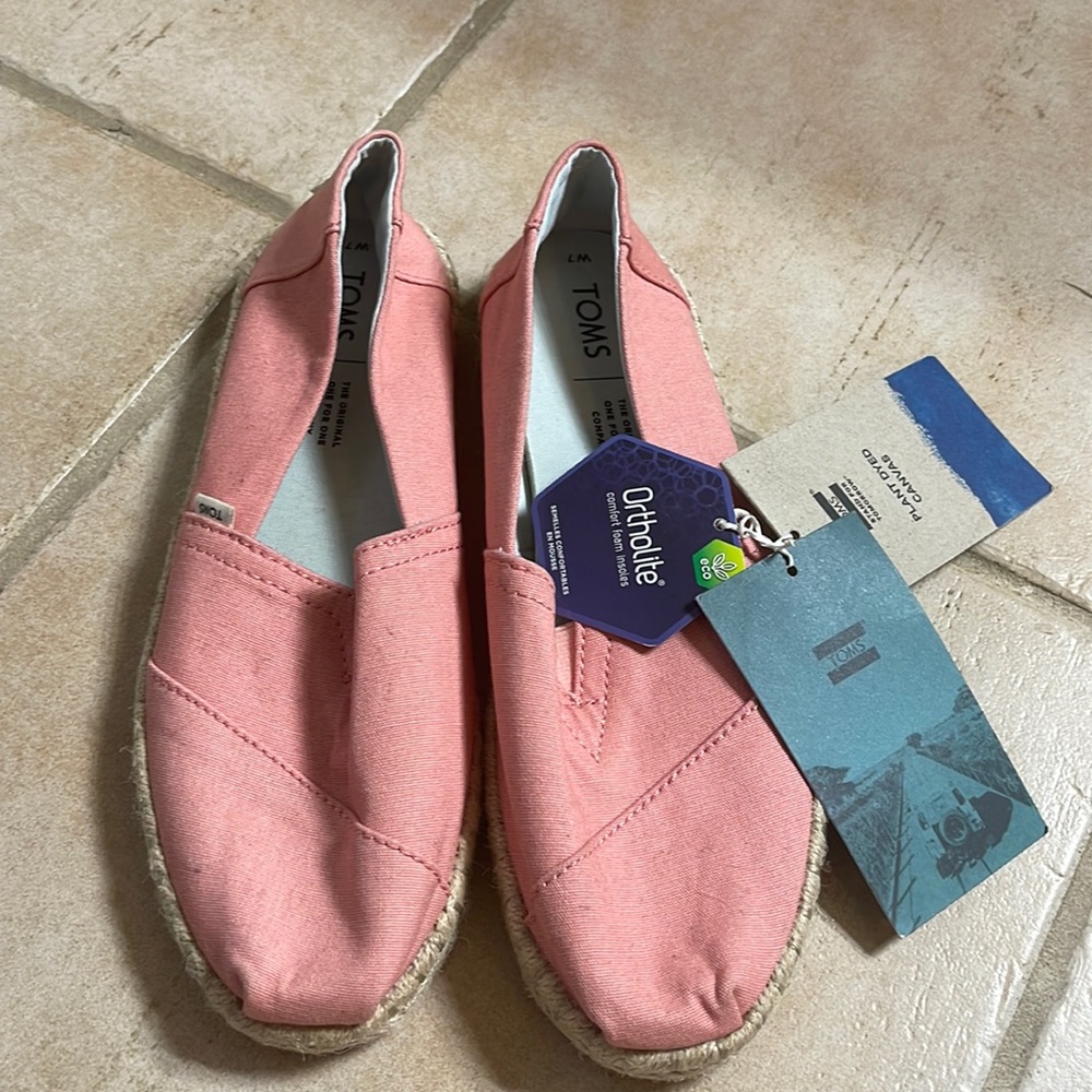 Womens Classic TOMS Size 7